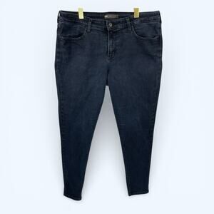 Levi's Women's Dark Wash Legging Jeans 18W Plus (36x30)